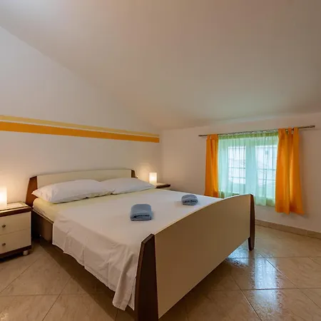 Apartment Haus Toni *