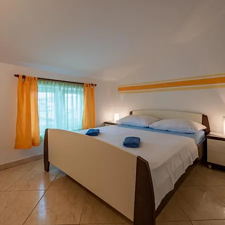 Daire Haus Toni Ražanac