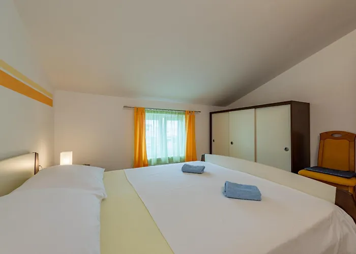 Apartamento Haus Toni Ražanac