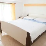 Haus Toni Apartment Razanac