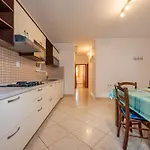 شقة Haus Toni