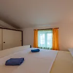 Apartment Haus Toni Razanac