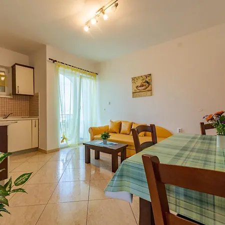 Haus Toni Apartment