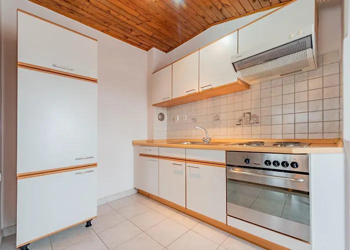 Haus Toni 아파트 *